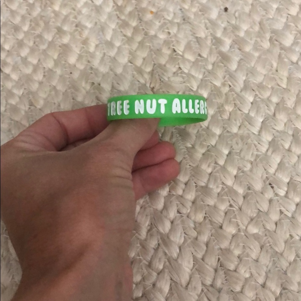 Tree nut allergy bracelet